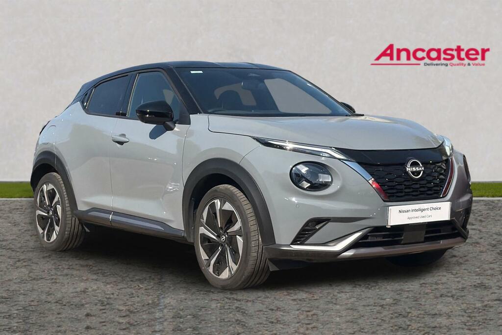 Nissan Juke 1.6 Hybrid Tekna Black