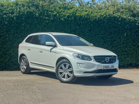 Volvo XC60 2.4 D5 Se White #3