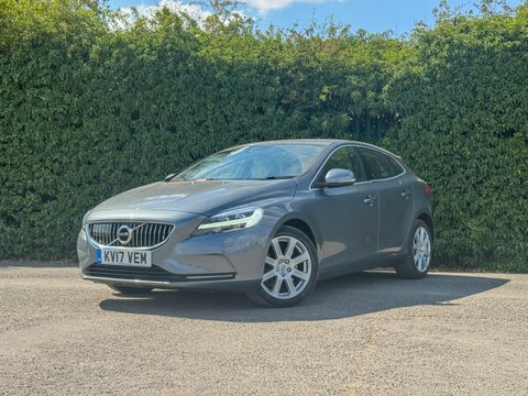 Volvo V40 2.0 D3 Inscription Grey #2