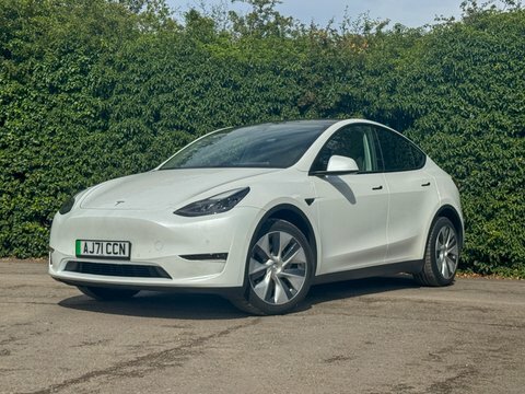 Tesla Model Y Dual Motor Long AJ71CCN White