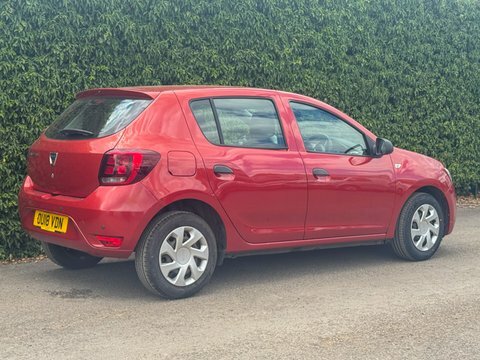 Dacia Sandero 1.0 Sce Ambiance Red #4