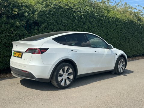 Tesla Model Y Dual Motor Long MW72ZHR White #3