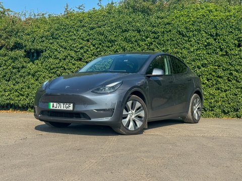 Tesla Model Y Dual Motor Long AJ71TGF Grey