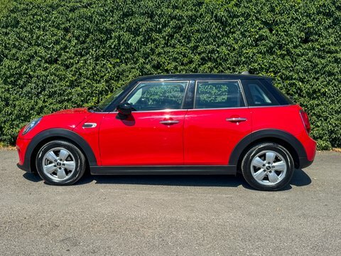 Mini Hatch 1.5 Cooper Classic LV69EKN Red #6