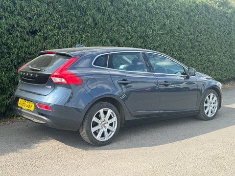 Volvo V40 2.0 T2 Inscription Blue #3