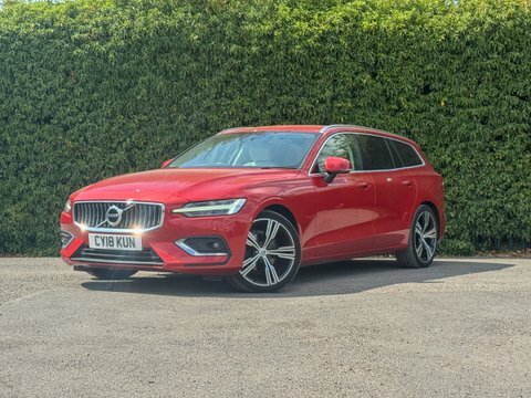 Volvo V60 2.0 D4 Inscription CY18KUN Red