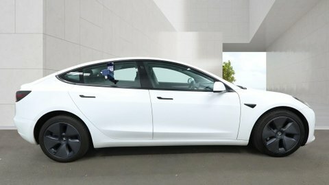 Tesla Model 3 Standard Range Plus MA22HBD White #5