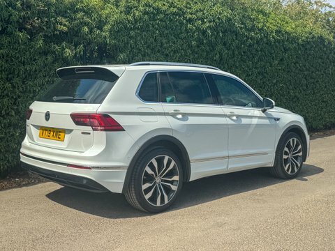 Volkswagen Tiguan 2.0 Tdi R-line VT19XNE White #4