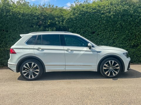 Volkswagen Tiguan 2.0 Tdi R-line VT19XNE White #5