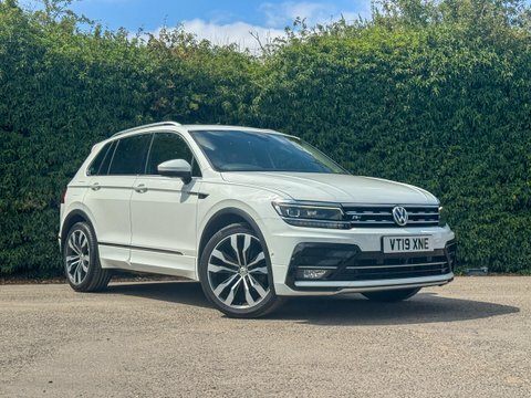 Volkswagen Tiguan 2.0 Tdi R-line VT19XNE White #3