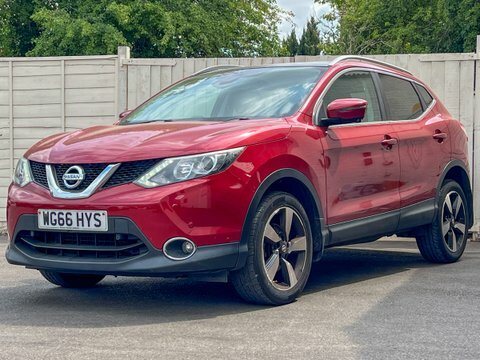 Nissan Qashqai Qashqai N-connecta Dig-t WG66HYS Red #2