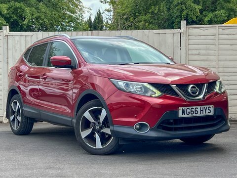Nissan Qashqai Qashqai N-connecta Dig-t WG66HYS Red #4