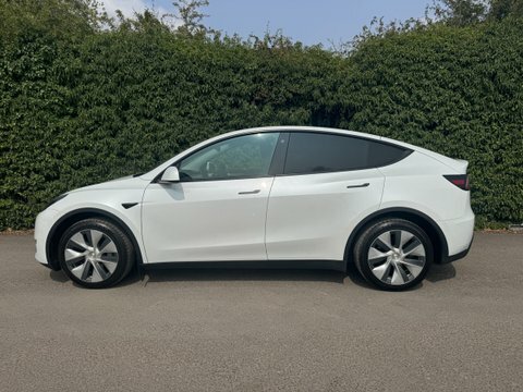 Tesla Model Y Long Range Dual LC73DYW White #5