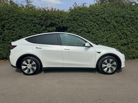 Tesla Model Y Long Range Dual LC73DYW White #4