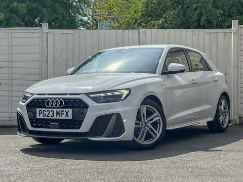 Audi A1 1.0 Tfsi 30 PG23MFX White #2