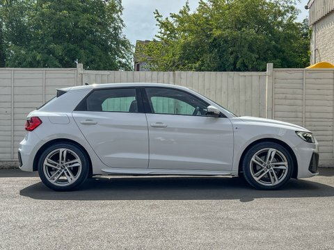 Audi A1 1.0 Tfsi 30 PG23MFX White #6