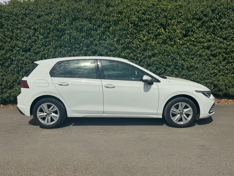 Volkswagen Golf 1.0 Tsi Life GF22YGD White #5