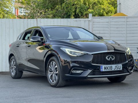 Infiniti Q30 1.6T Premium Intouch Black #4