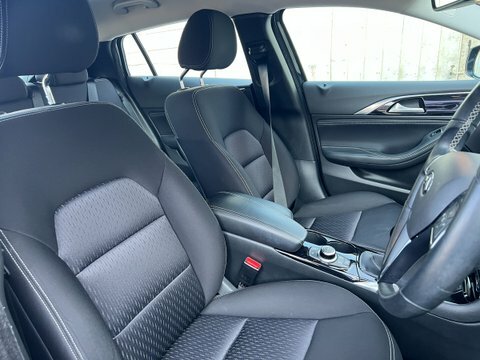 Infiniti Q30   #11