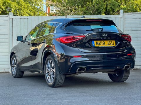Infiniti Q30   #8