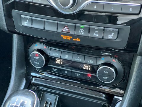 Infiniti Q30   #32