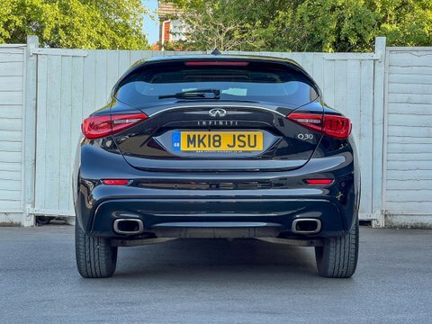 Infiniti Q30   #9