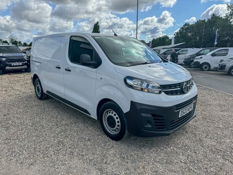 Vauxhall Vivaro Swb L1h1 Low DS23KPV White #4