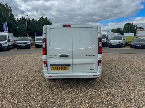 Renault Trafic Swb L1h1 YA25FZH White #6