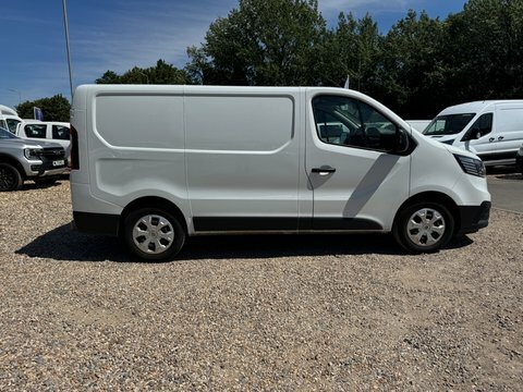 Renault Trafic Swb L1h1 NA73YPK White #5