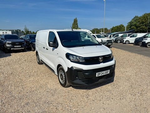 Vauxhall Vivaro Swb L1h1 Low DP24USF White #4