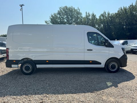 Renault Master Lwb L3h2 Medium SD25HVX White #5