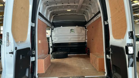 Renault Trafic Lwb L2h2 High White #5