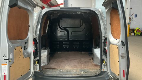 Ford Transit Courier Swb L1h1 Low YF70FYS #5