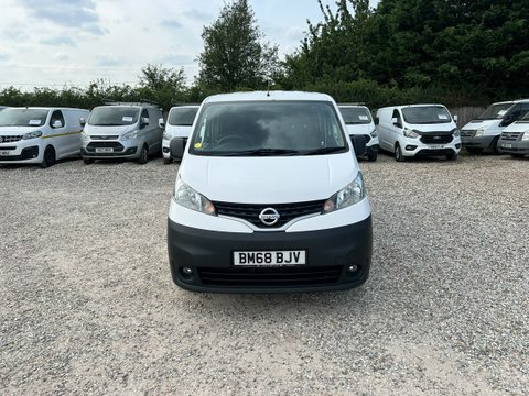 Nissan NV200 Crew Cab Swb White #3