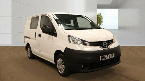 Nissan NV200 Crew Cab Swb White #2