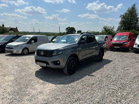 Nissan Navara N-guard Auto  #2