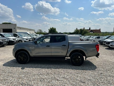 Nissan Navara N-guard Auto 