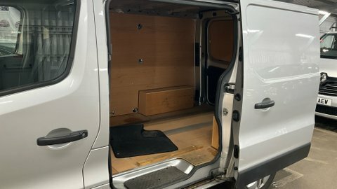 Renault Trafic 2.0 Dci Energy 28 Sport Panel Van Manua Silver #8