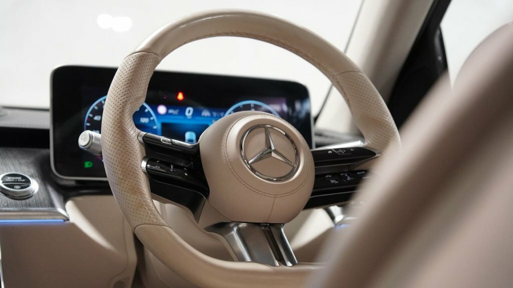 Mercedes-Benz S Class S350d L Amg Line Premium Plus 9G-tronic Red #40