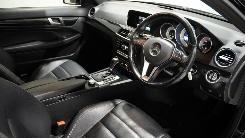 Mercedes-Benz C Class Saloon 1.6 C180 Executive Se G-tronic Euro 6 Ss Silver #2