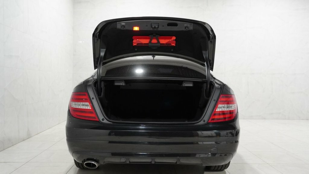 Mercedes-Benz C Class Saloon 1.6 C180 Executive Se G-tronic Euro 6 Ss Silver #20