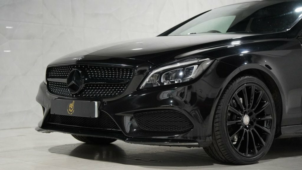 Mercedes-Benz CLS 2L Amg Line Black #6