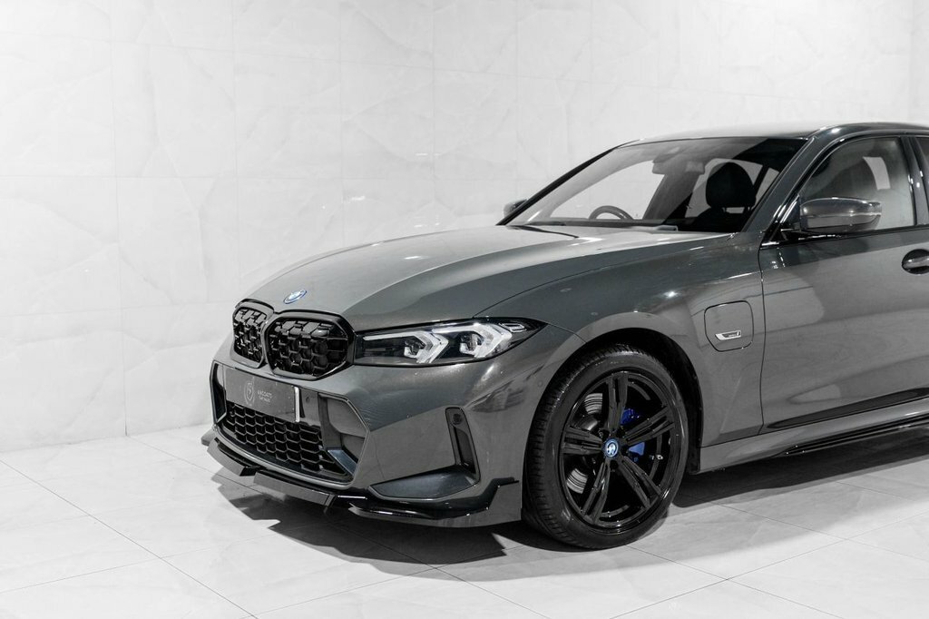 BMW 3 Series 2L M Sport Grey #2