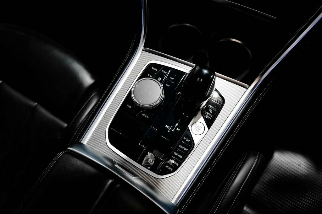 BMW 8 Series Gran Coupe 3L M Sport Black #2
