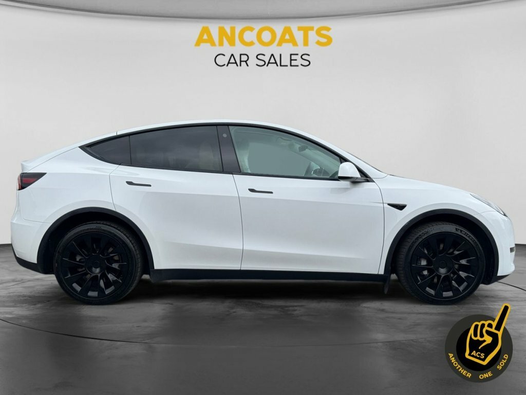 Tesla Model Y Suv MC23OXM White #6