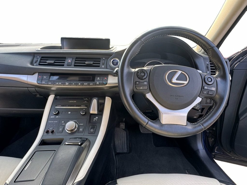 Lexus CT 1.8 200H Takumi E-cvt Euro 6 Ss White #13