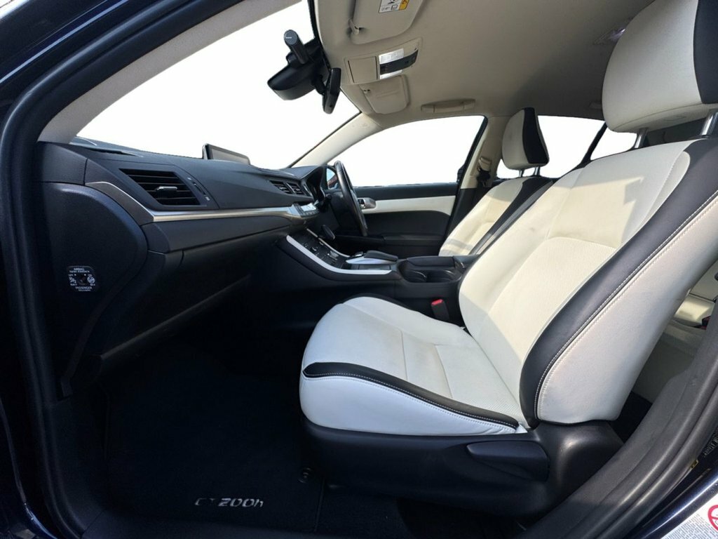 Lexus CT 1.8 200H Takumi E-cvt Euro 6 Ss White #14
