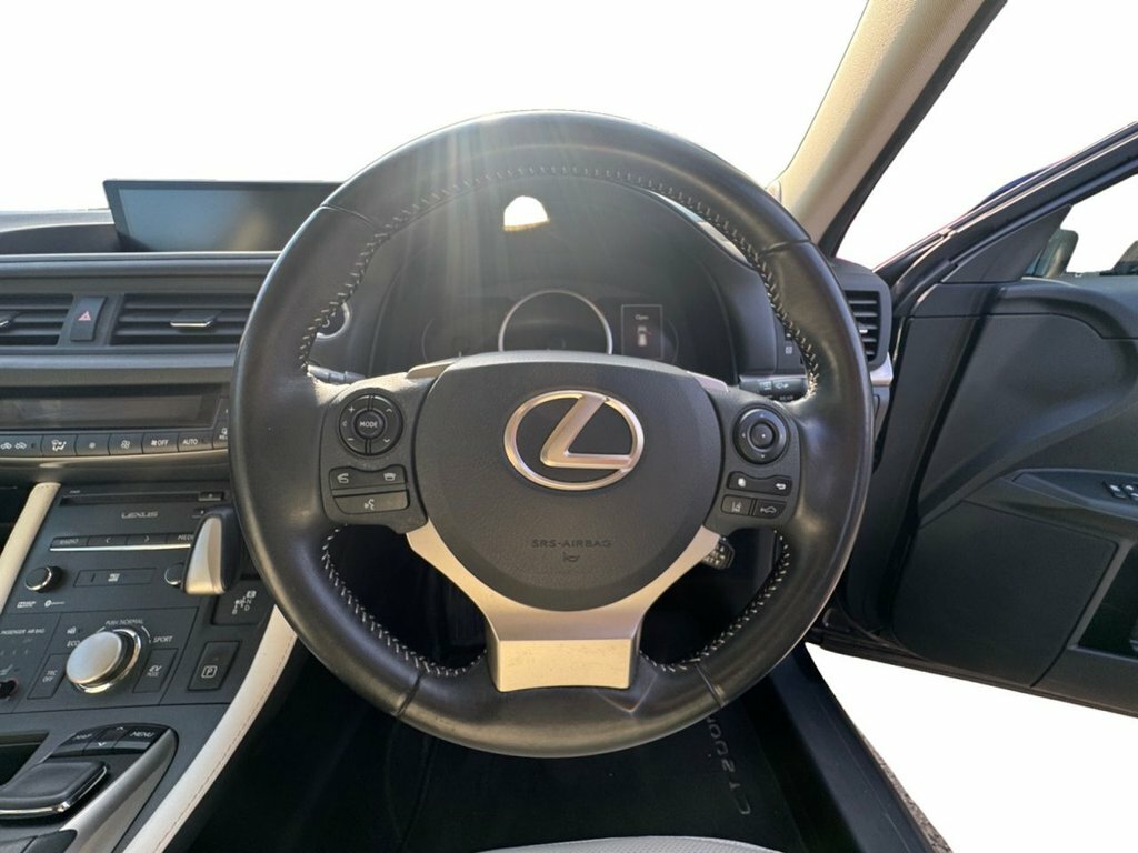 Lexus CT 1.8 200H Takumi E-cvt Euro 6 Ss White #10