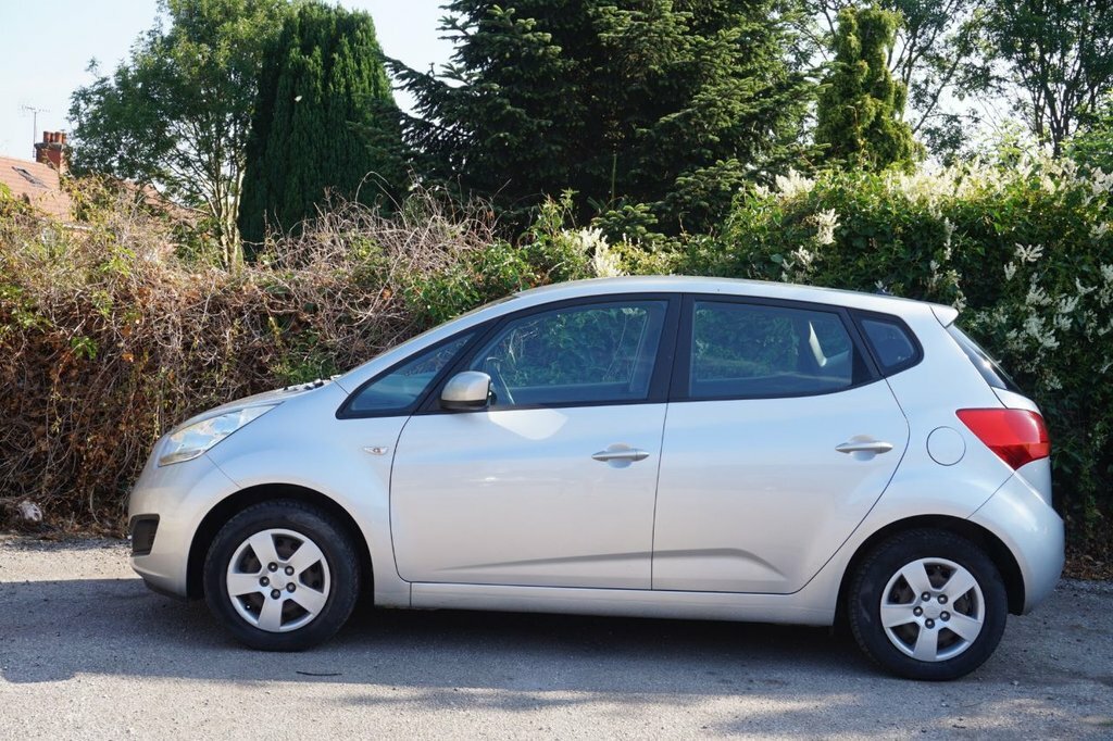 Kia Venga Kia Venga 1.4 Crdi 1 Air Mpv Eur Silver #9