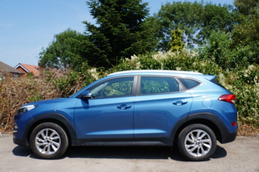 Hyundai Tucson 1.7L Se Nav Blue #2